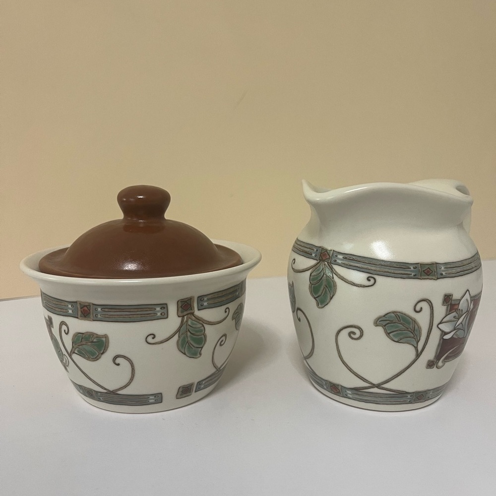 Pfaltzgraff Mission Flower Sugar & Creamer Set - Picture 2 of 9